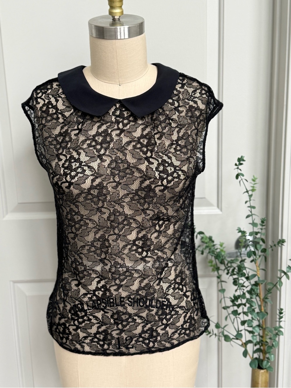 Express Black Lace Peter Collar Sleeveless Blouse